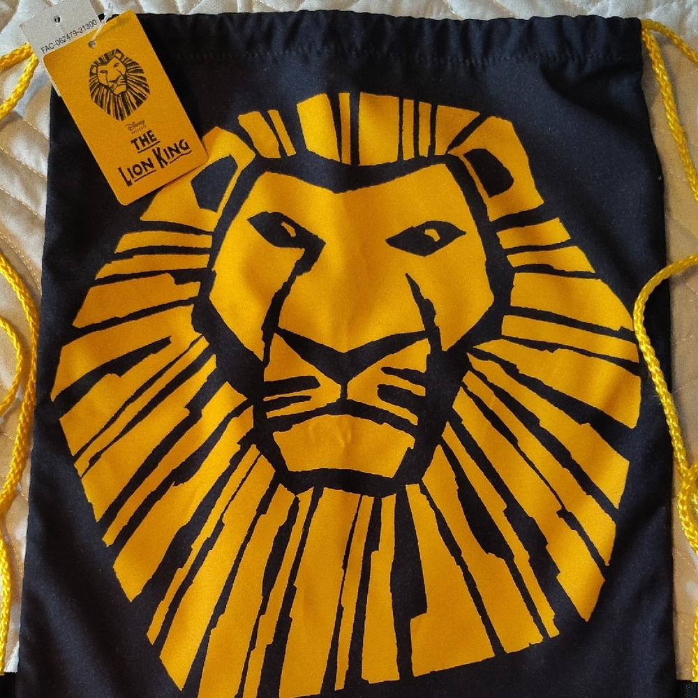 Disney The Lion King Yellow and Black Bag Vip Cinch Disney Theatrical Group